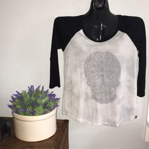 Hurley baseball tee with 3/4 sleeves / sugar skull - Picture 1 of 6